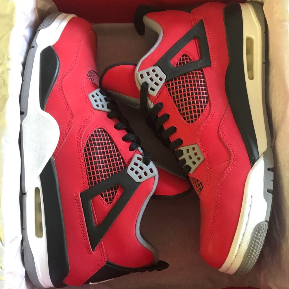 Air Jordan “Toro” Retro 3’s
